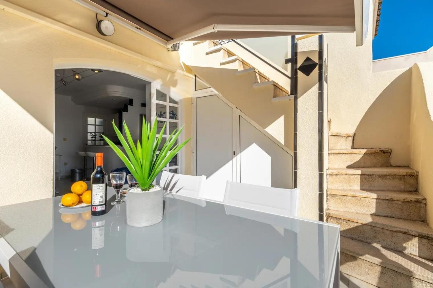 Amazing Penthouse On The Beach, Sea Views, Wifi, Airconditioning And Parking ตอร์เรเวียคา ภายนอก รูปภาพ